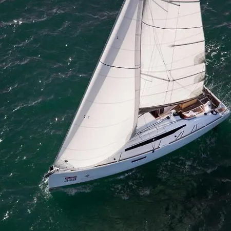 Yacht Club 소포트